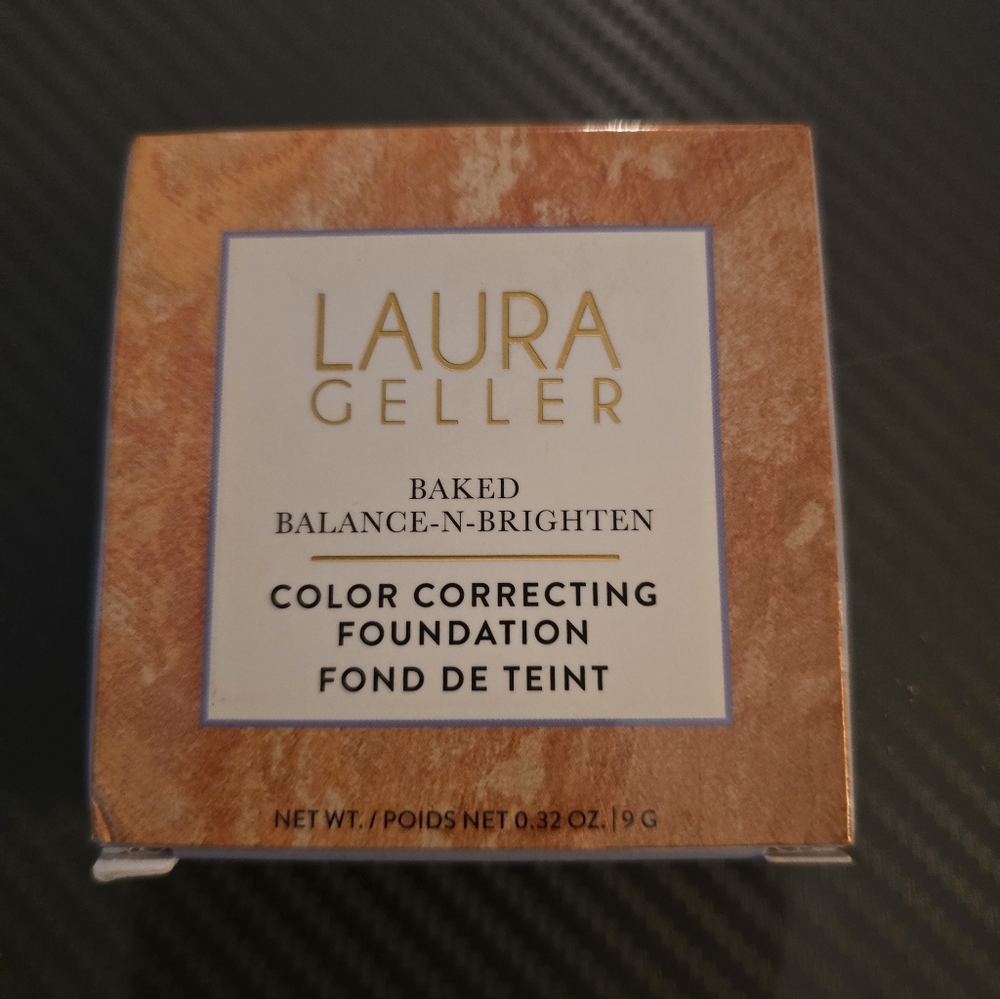 Laura Geller Baked-Balance-Brighten Color Correcting Powder Foundation